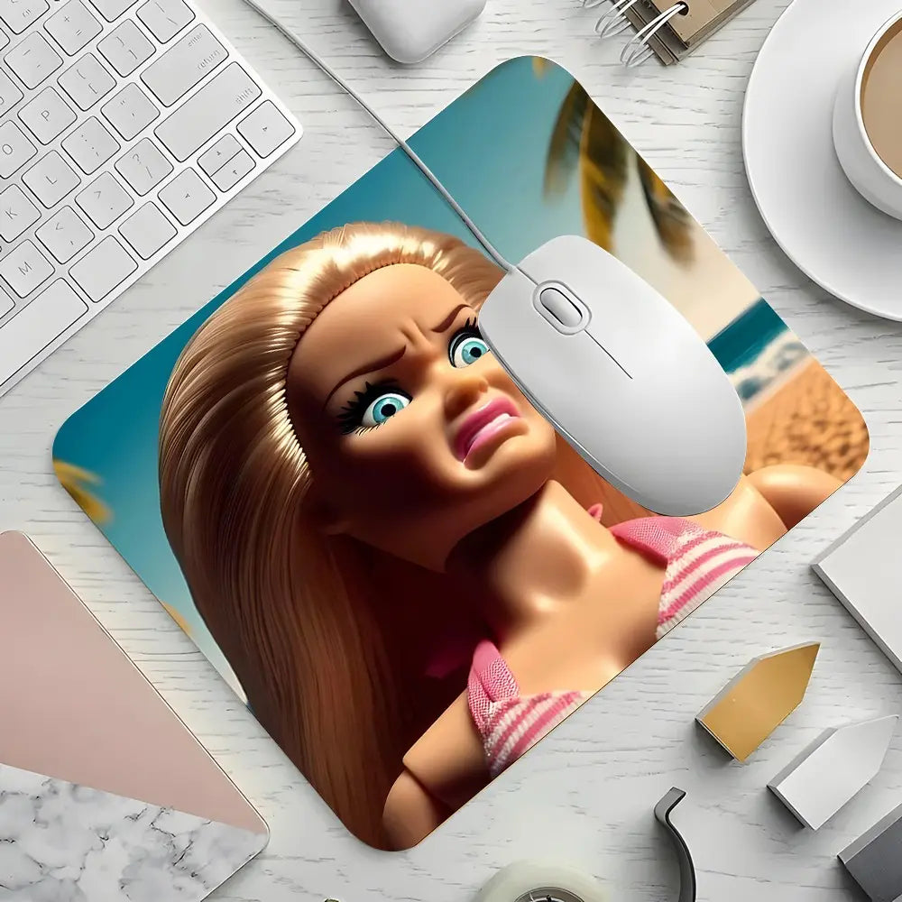 Square Retro Beach Doll Gaming Mouse Pad, Angry Character Design, Desktop Decorative Protective Pad, Rubber Anti-Slip Lockedge Pad, Desk Accessories, Gaming Desk Accessory, Small Size Suitable for Laptop, Desktop Games, Office Supplies